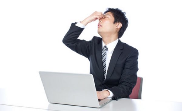 疲れ目ケアの3つの秘策、教えます。起こる原因も解説