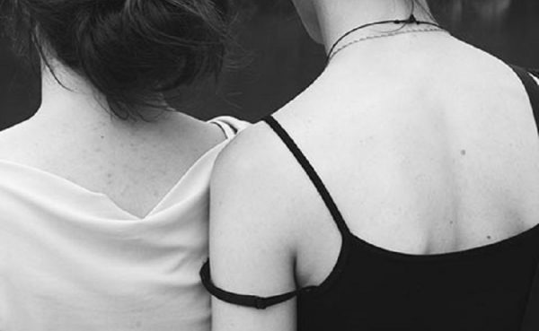 セナカニキビケアイメージ