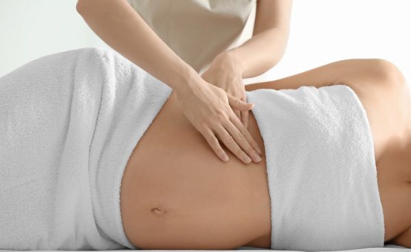 マッサージ妊娠中_ic